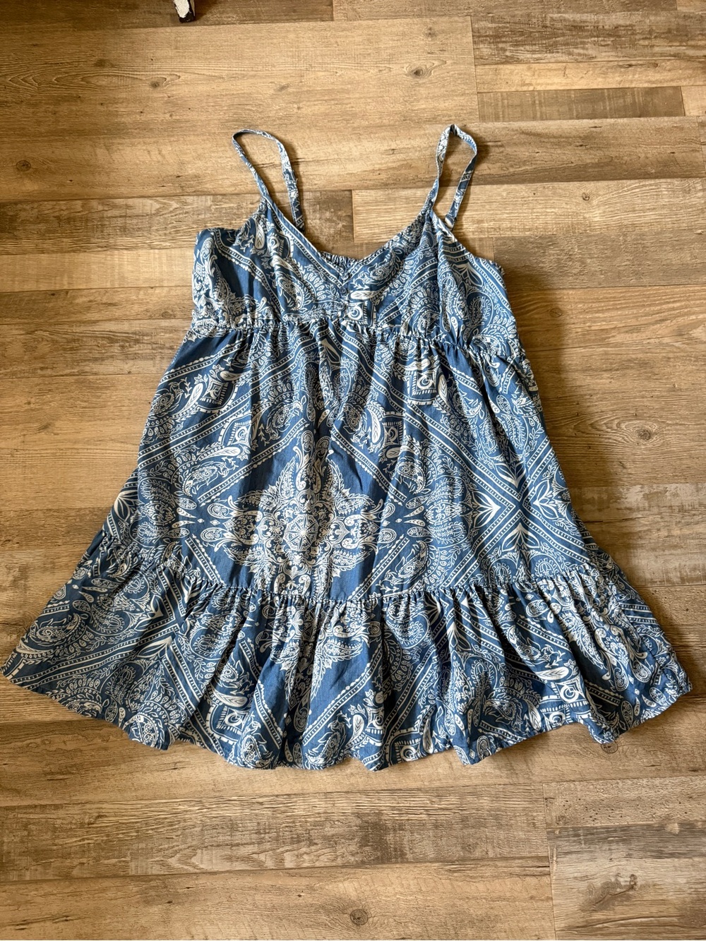 Jessica Simpson Blue Paisley Tiered Ruffle Sundress size L